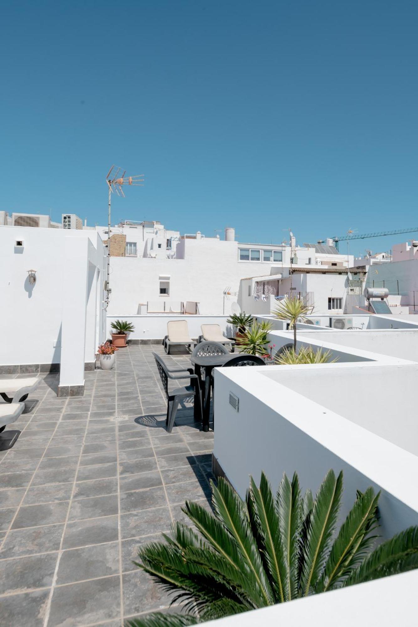 Apartamentos La Vista Conil De La Frontera Exteriör bild