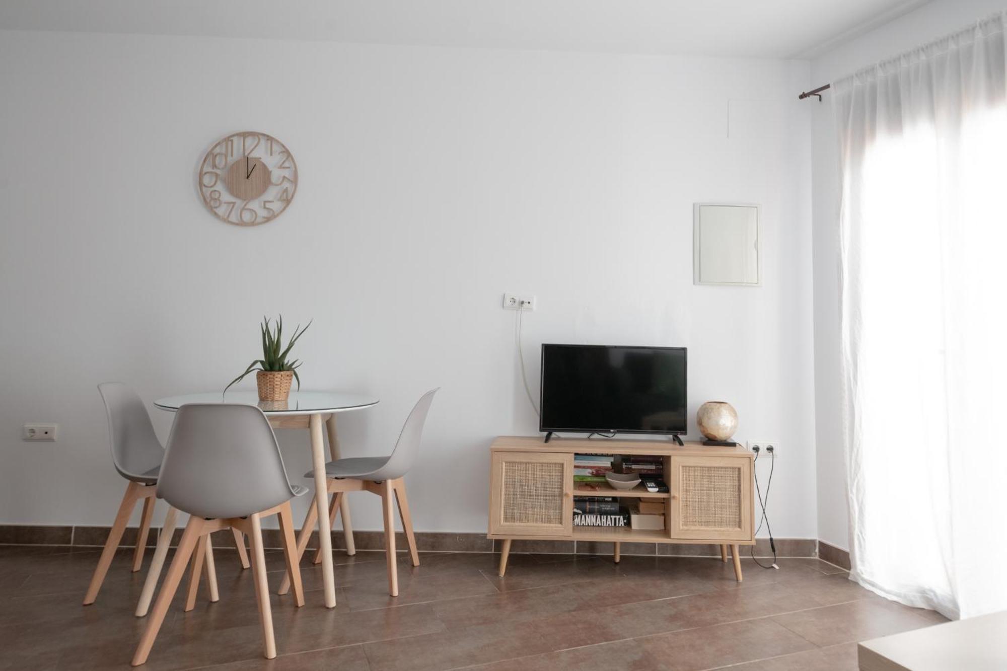Apartamentos La Vista Conil De La Frontera Exteriör bild