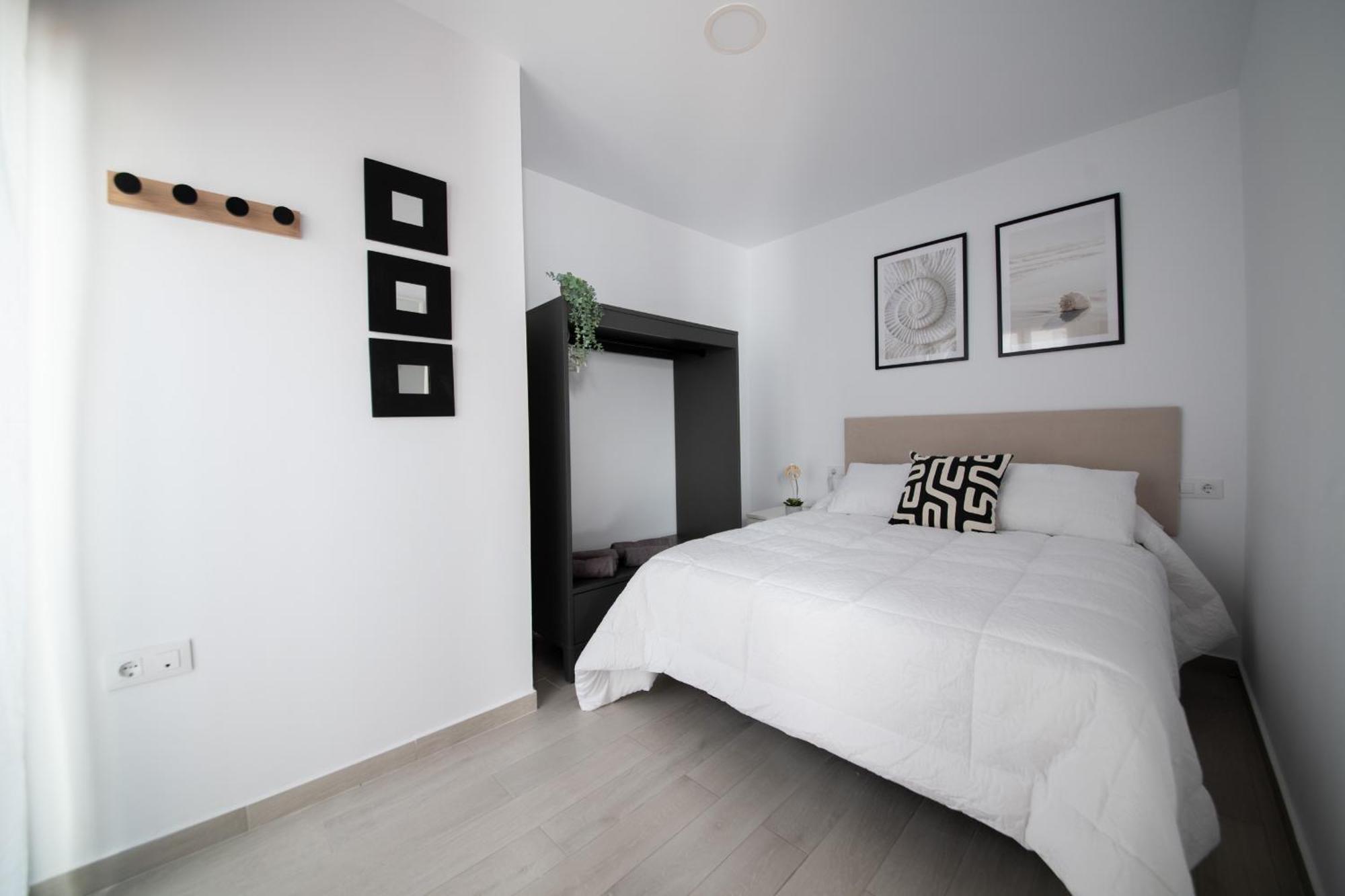 Apartamentos La Vista Conil De La Frontera Exteriör bild